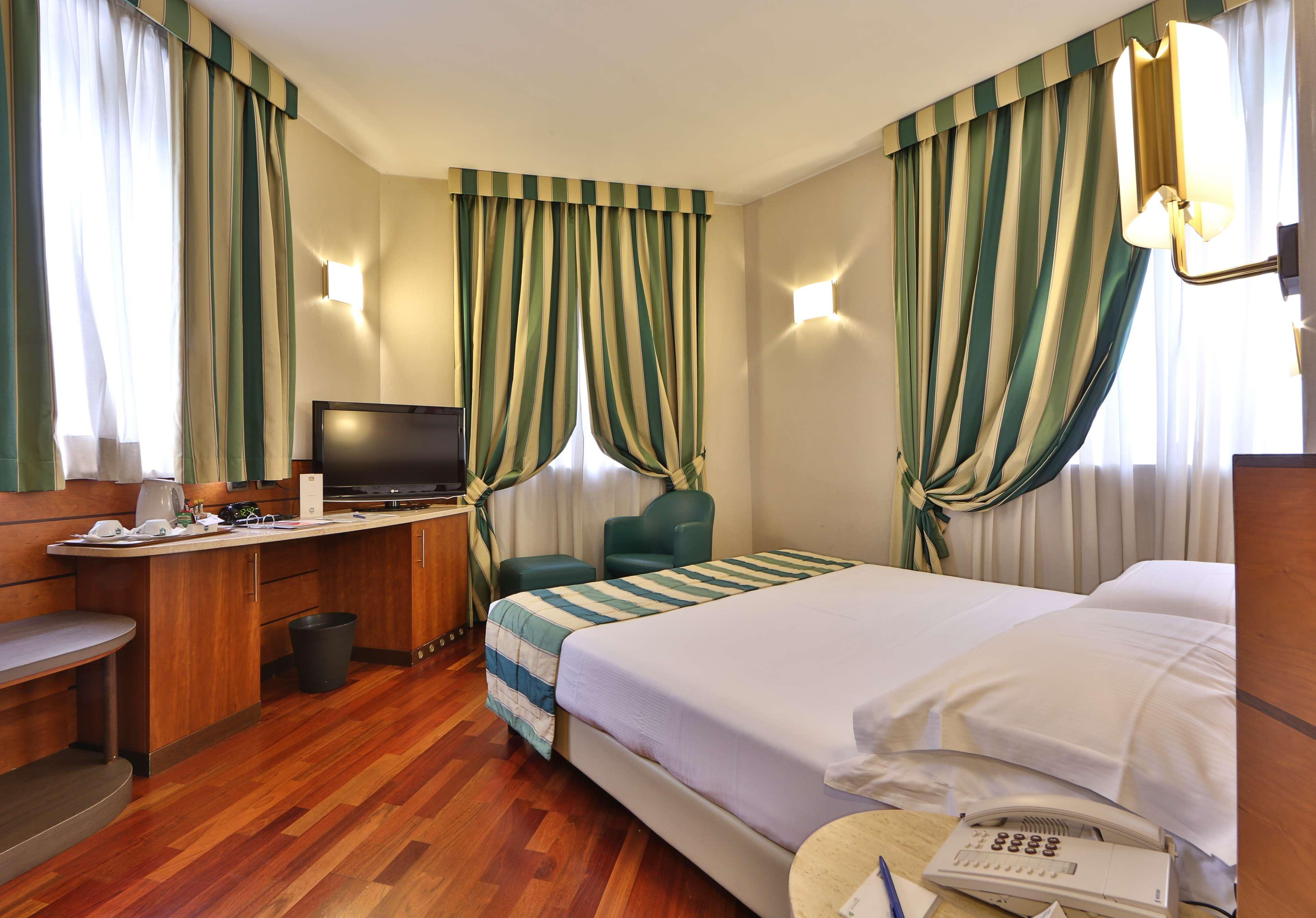Hotel Mirage Sure Hotel Collection By Best Western Милано Екстериор снимка