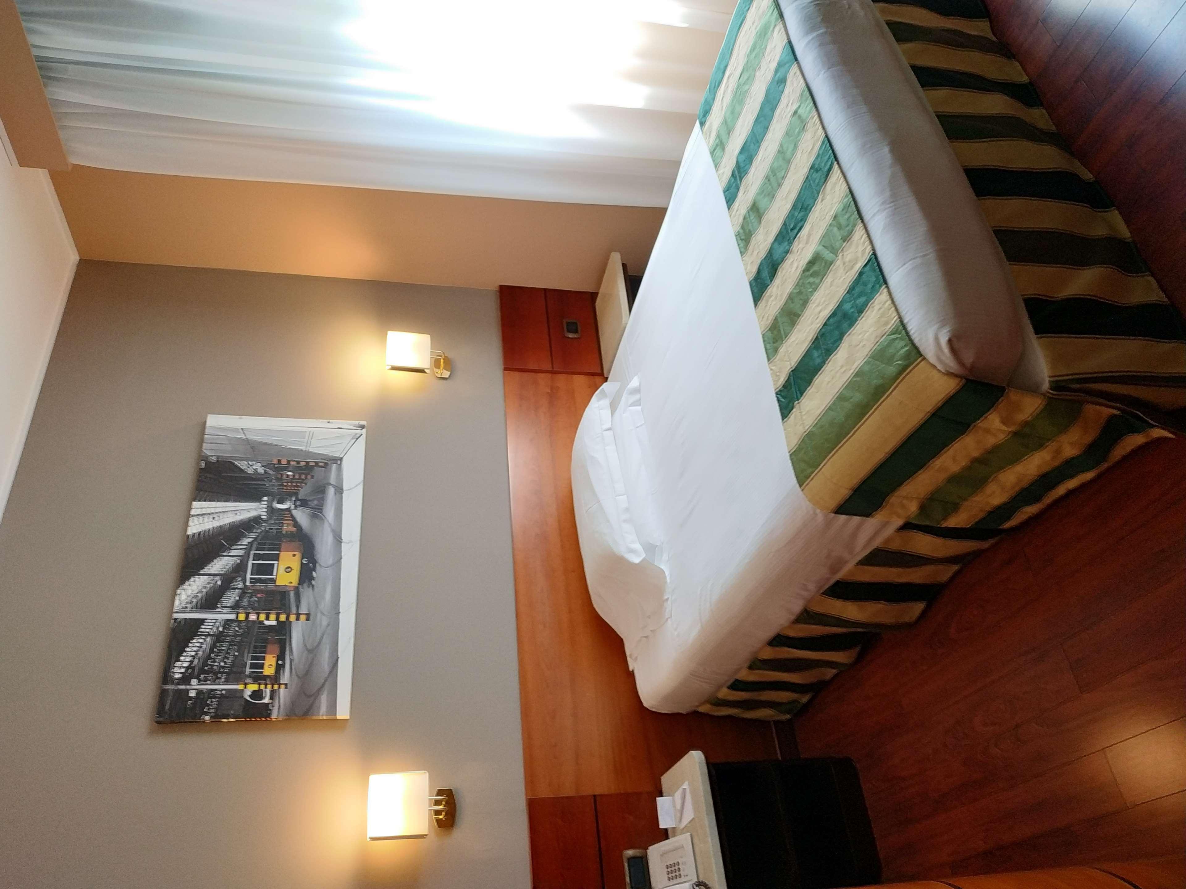 Hotel Mirage Sure Hotel Collection By Best Western Милано Екстериор снимка