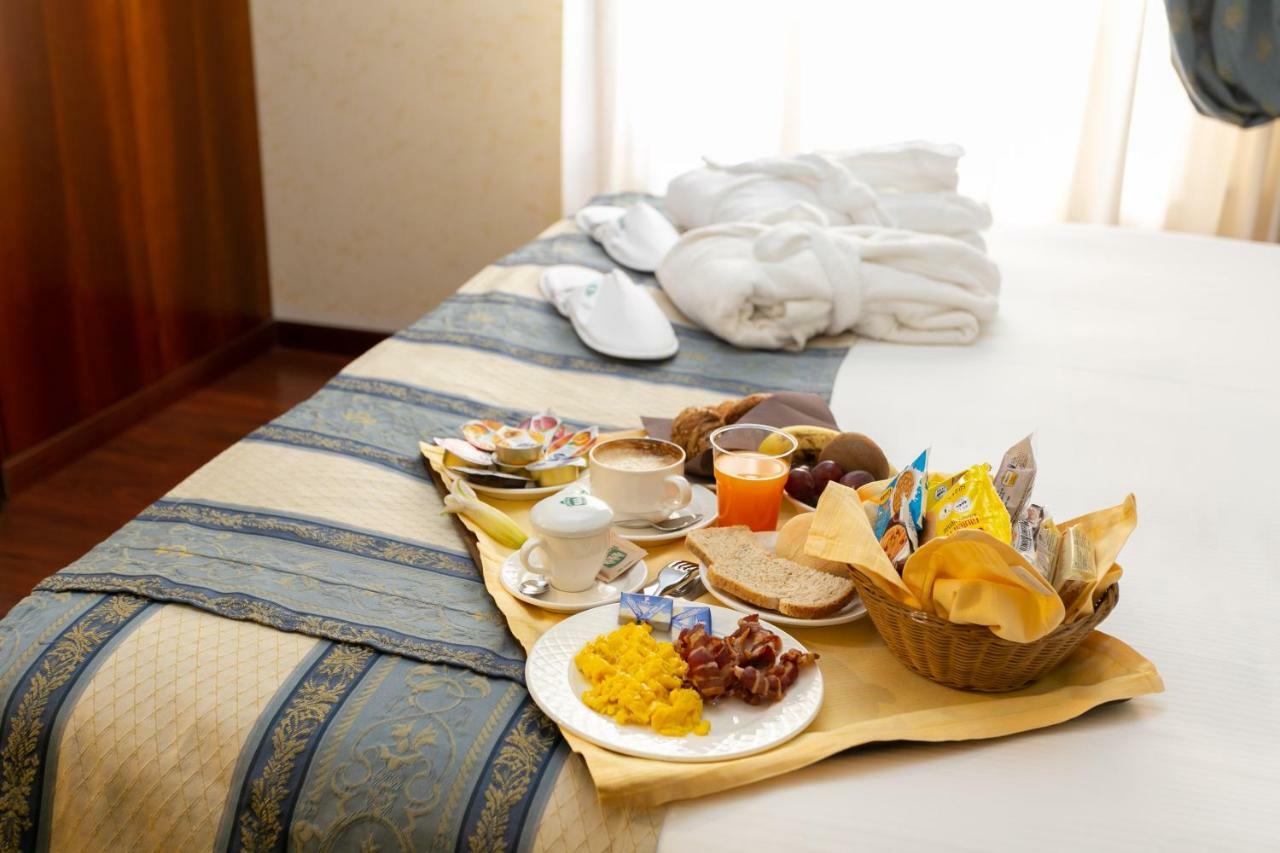 Hotel Mirage Sure Hotel Collection By Best Western Милано Екстериор снимка